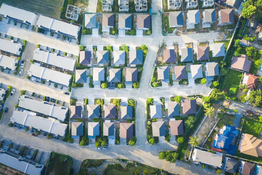 Subdividing and development at Peacock Settlements